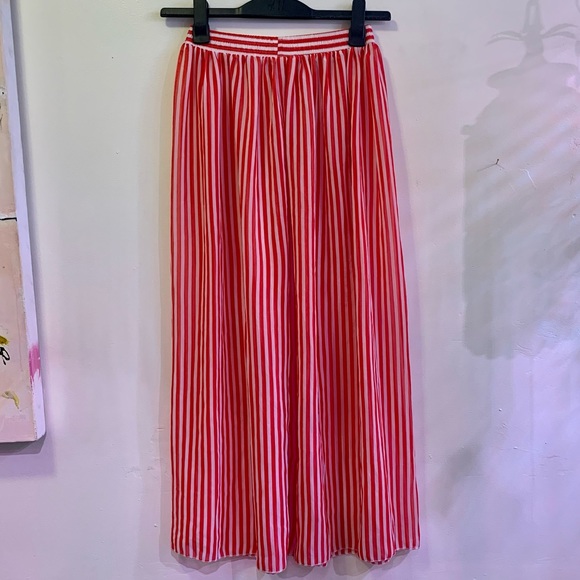 American Apparel chiffon striped skirt ๐ - Picture 2 of 4